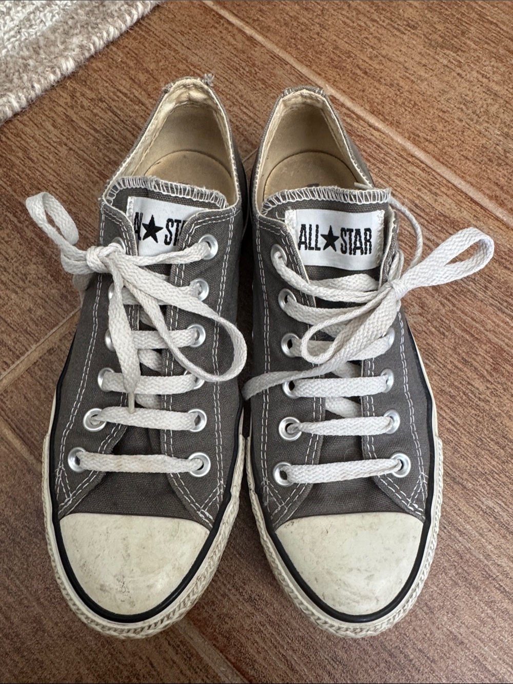 Converse unisex Gray Low Top Sneakers with White Laces